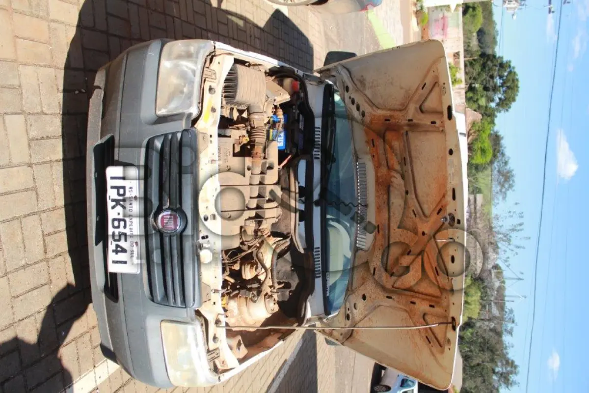LOTE 004 - Um Automóvel Camionete Furgão- marca Fiat modelo Fiorino Flex, ano/modelo 2008/2009