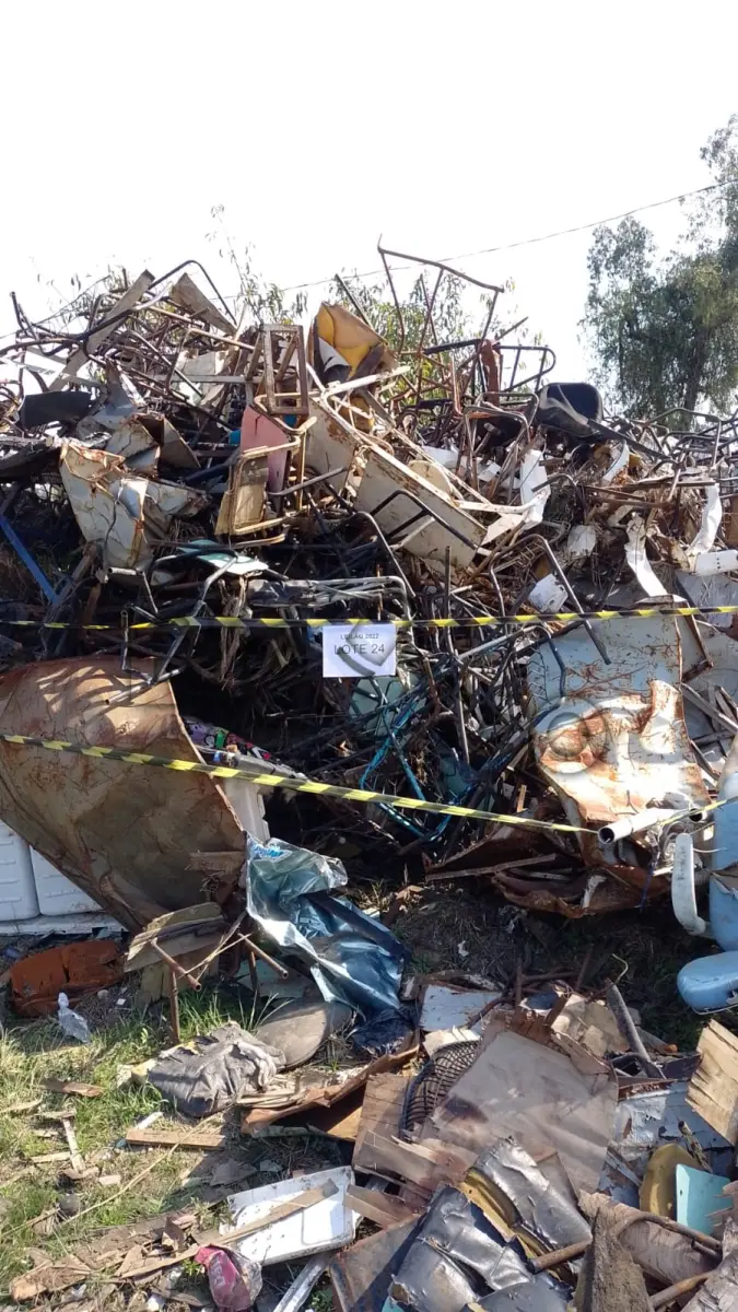 LOTE 024 - SOMENTE SUCATA
