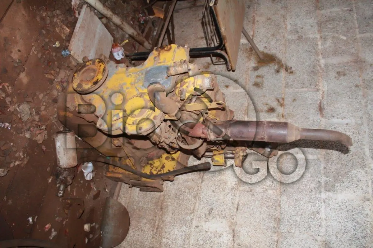 LOTE 006 - Um motor Perkins, 4.203