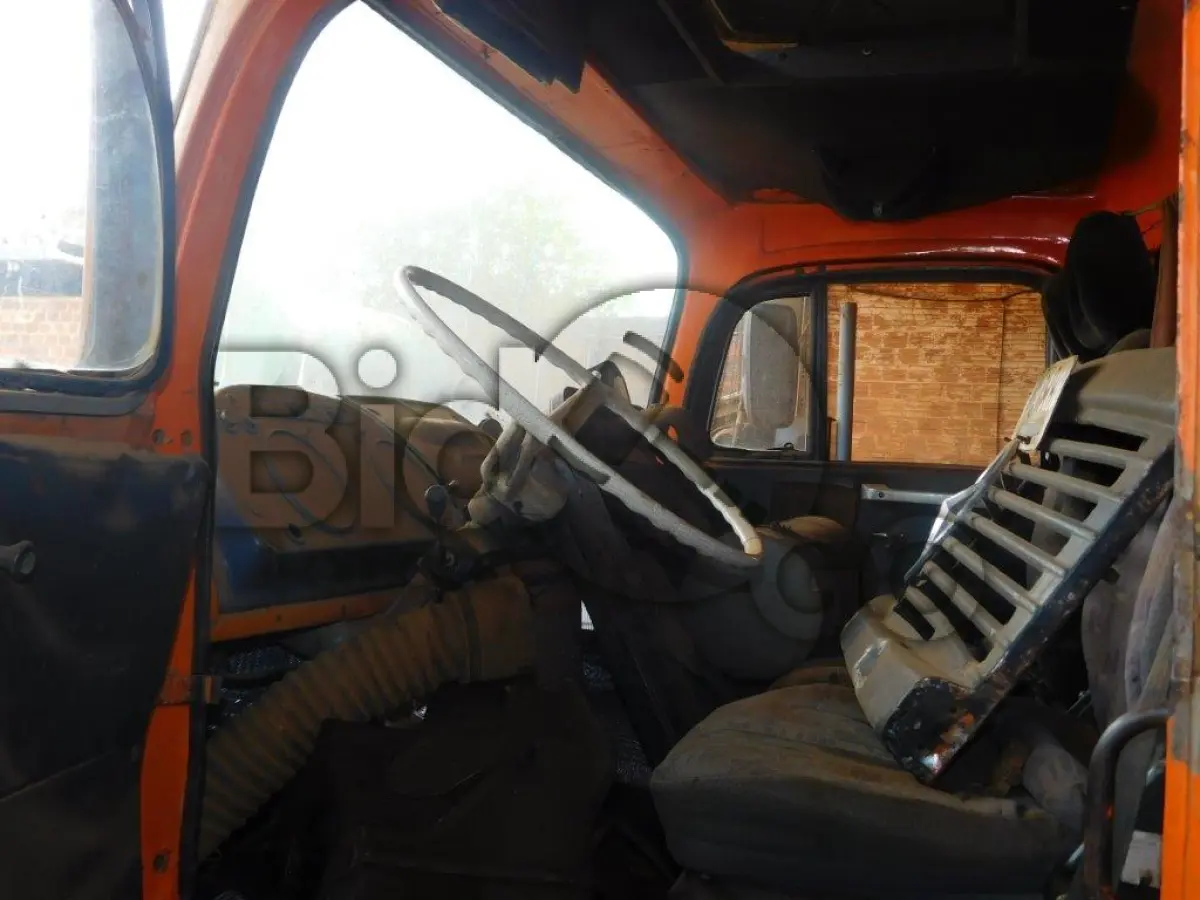 LOTE 007 - M.BENZ/LK 1113, Ano/modelo: 1981/1982