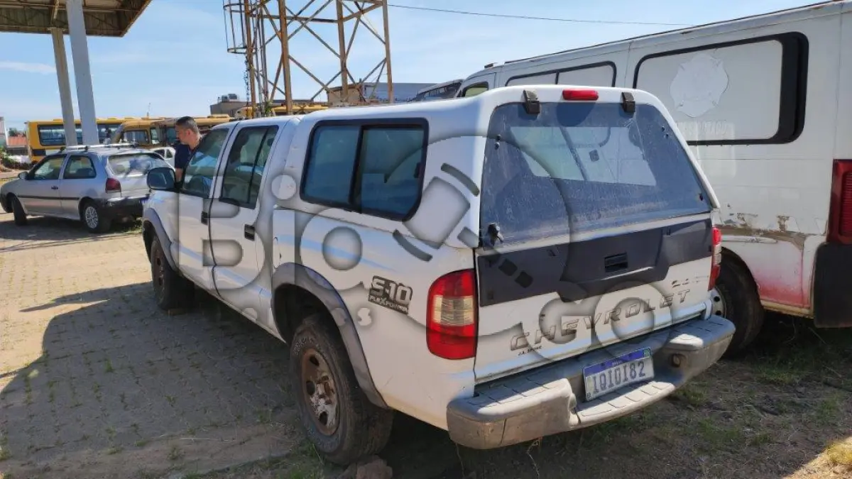 LOTE 007 - Caminhoneta GM Chevrolet S10 Advantage 4x2, fab/mod: 2009/2010