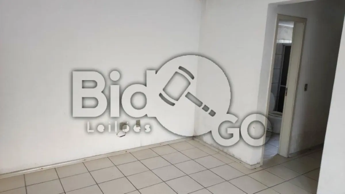 LOTE 002 - Apartamento de 2 dormitorios