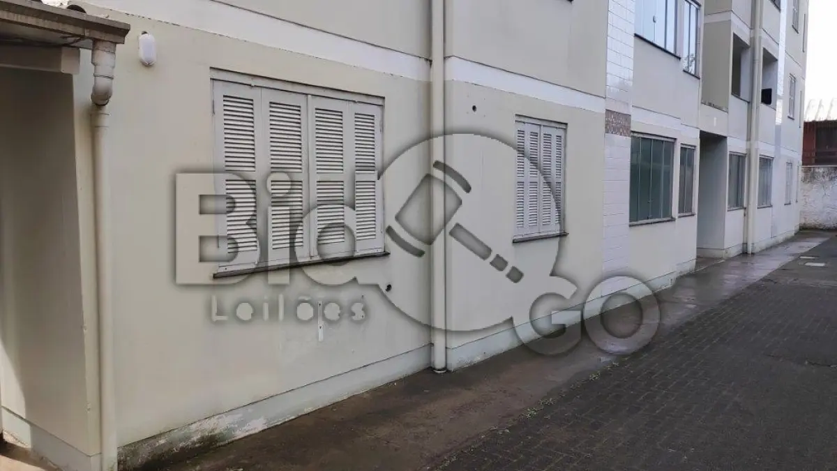 LOTE 003 - Apartamento de 2 dormitorios
