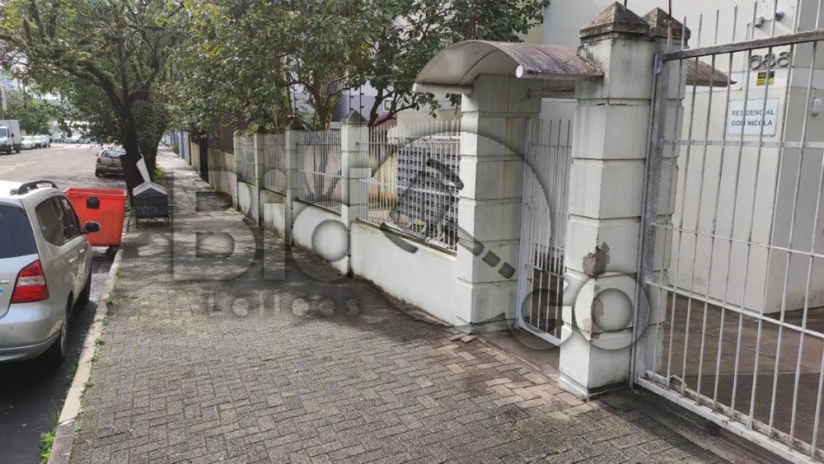LOTE 001 - Apartamento de 2 dormitorios