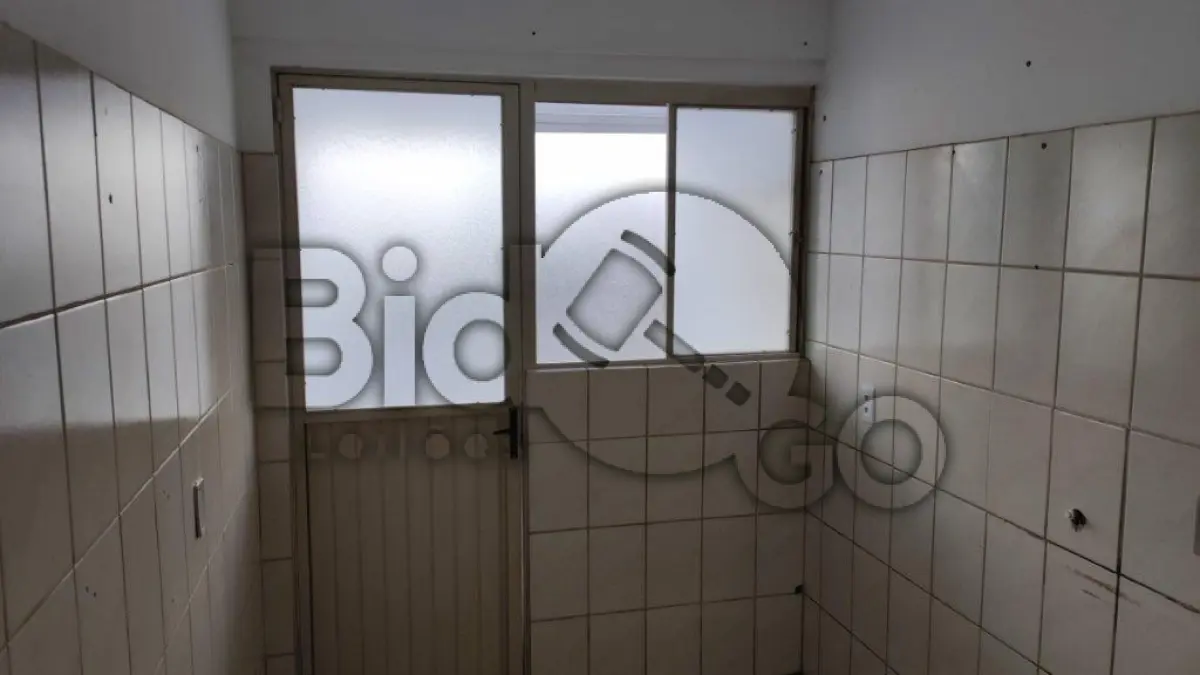 LOTE 001 - Apartamento de 2 dormitorios