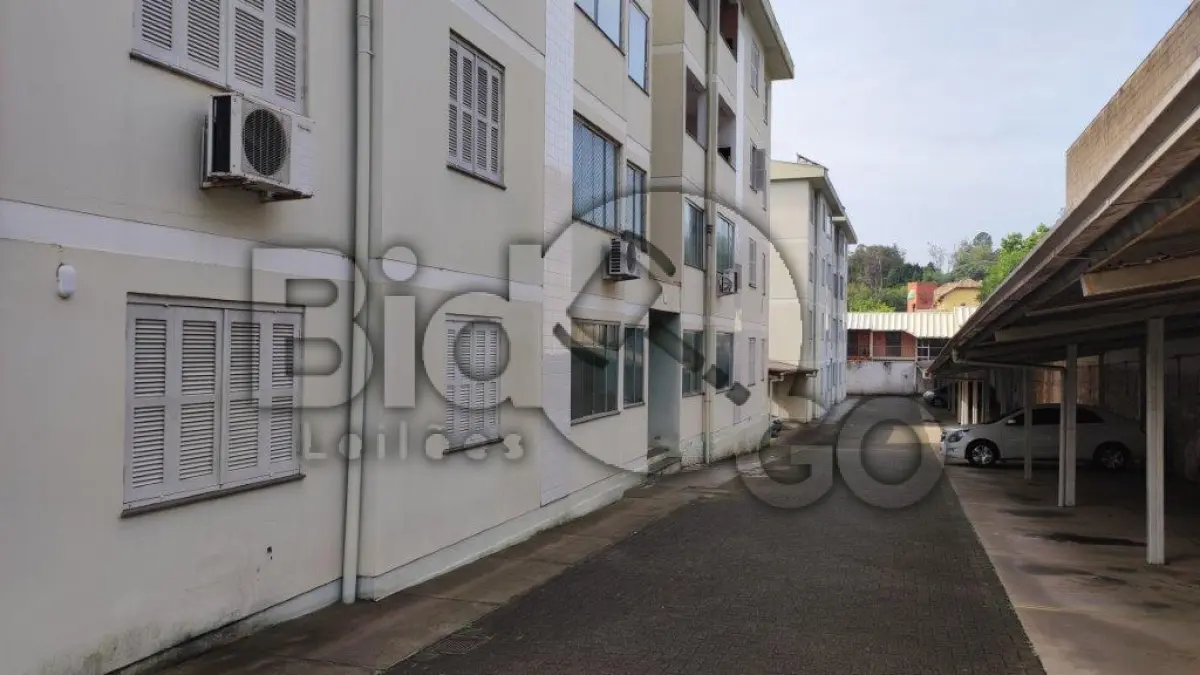 LOTE 002 - Apartamento de 2 dormitorios
