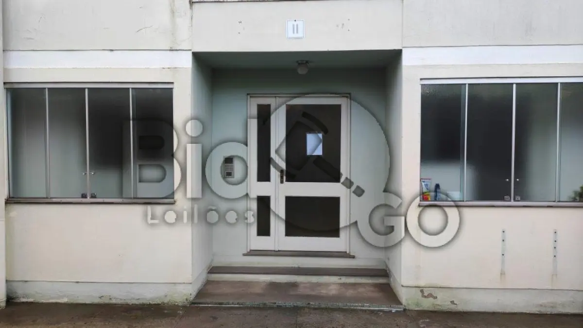LOTE 001 - Apartamento de 2 dormitorios