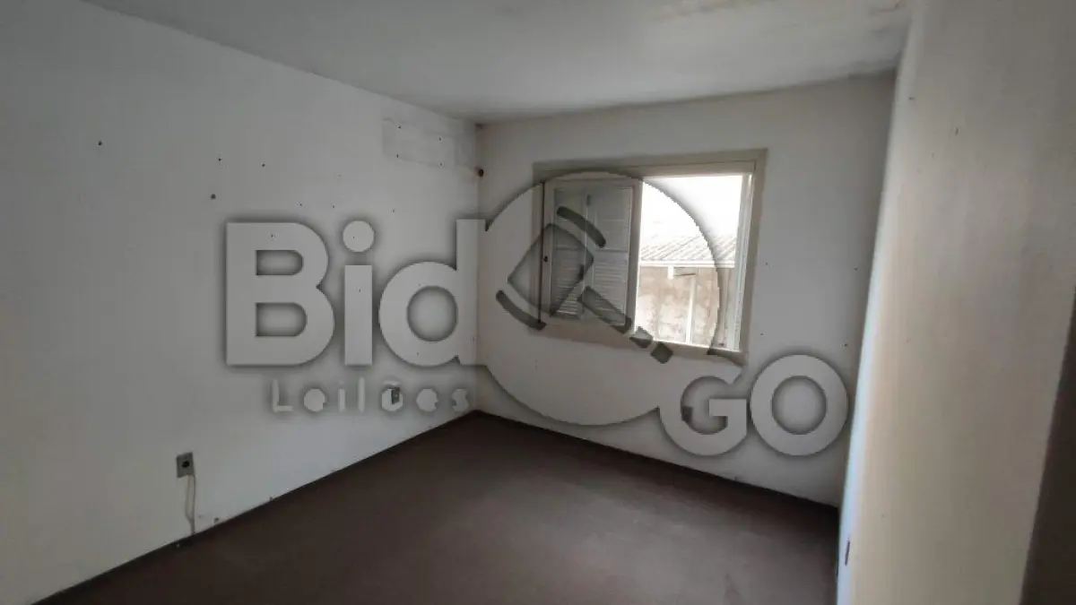 LOTE 002 - Apartamento de 2 dormitorios