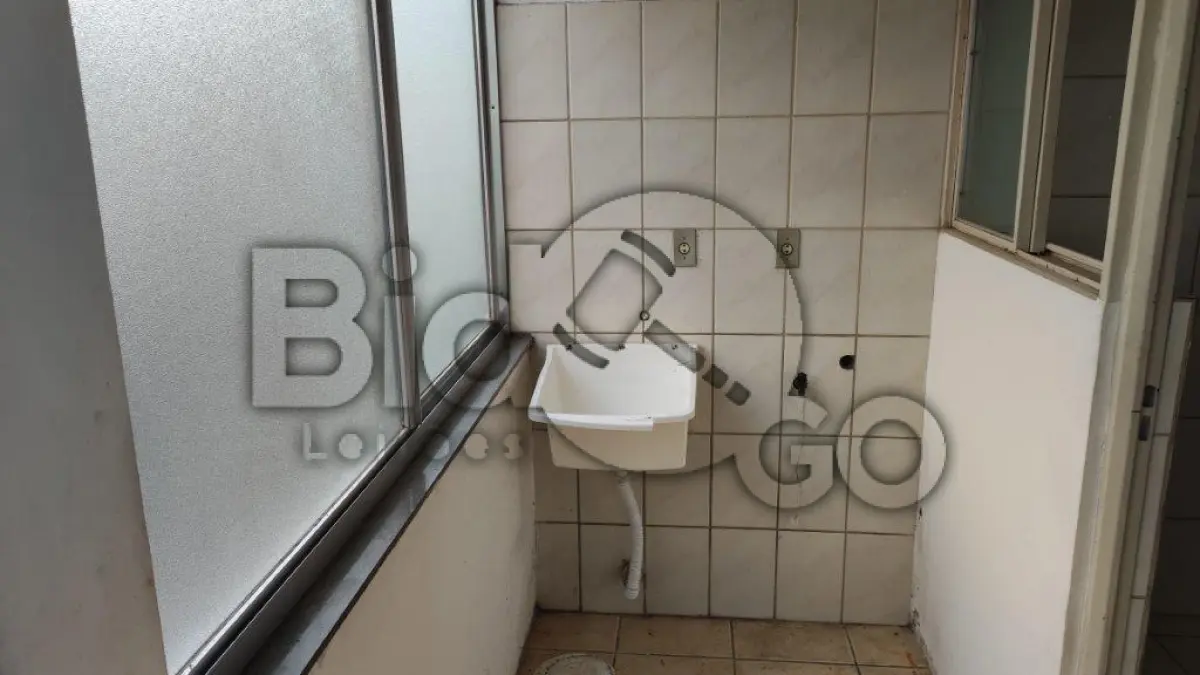 LOTE 003 - Apartamento de 2 dormitorios