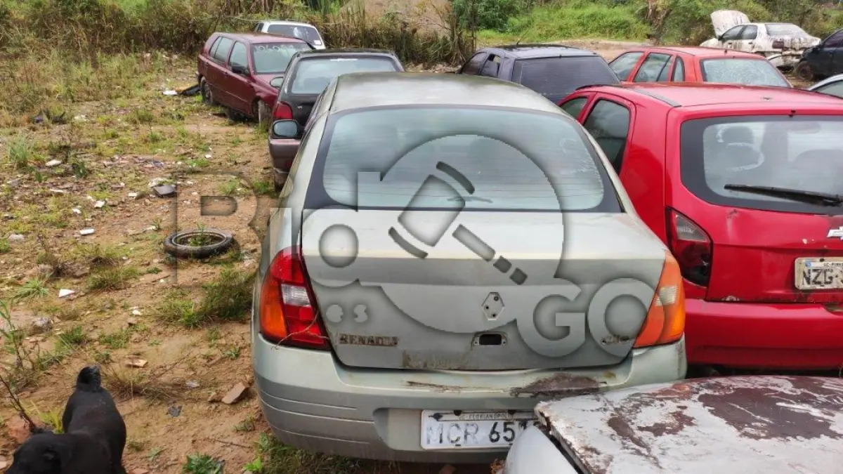 LOTE 016 - Marca: RENAULT / Modelo: CLIO RT 1.0 16V