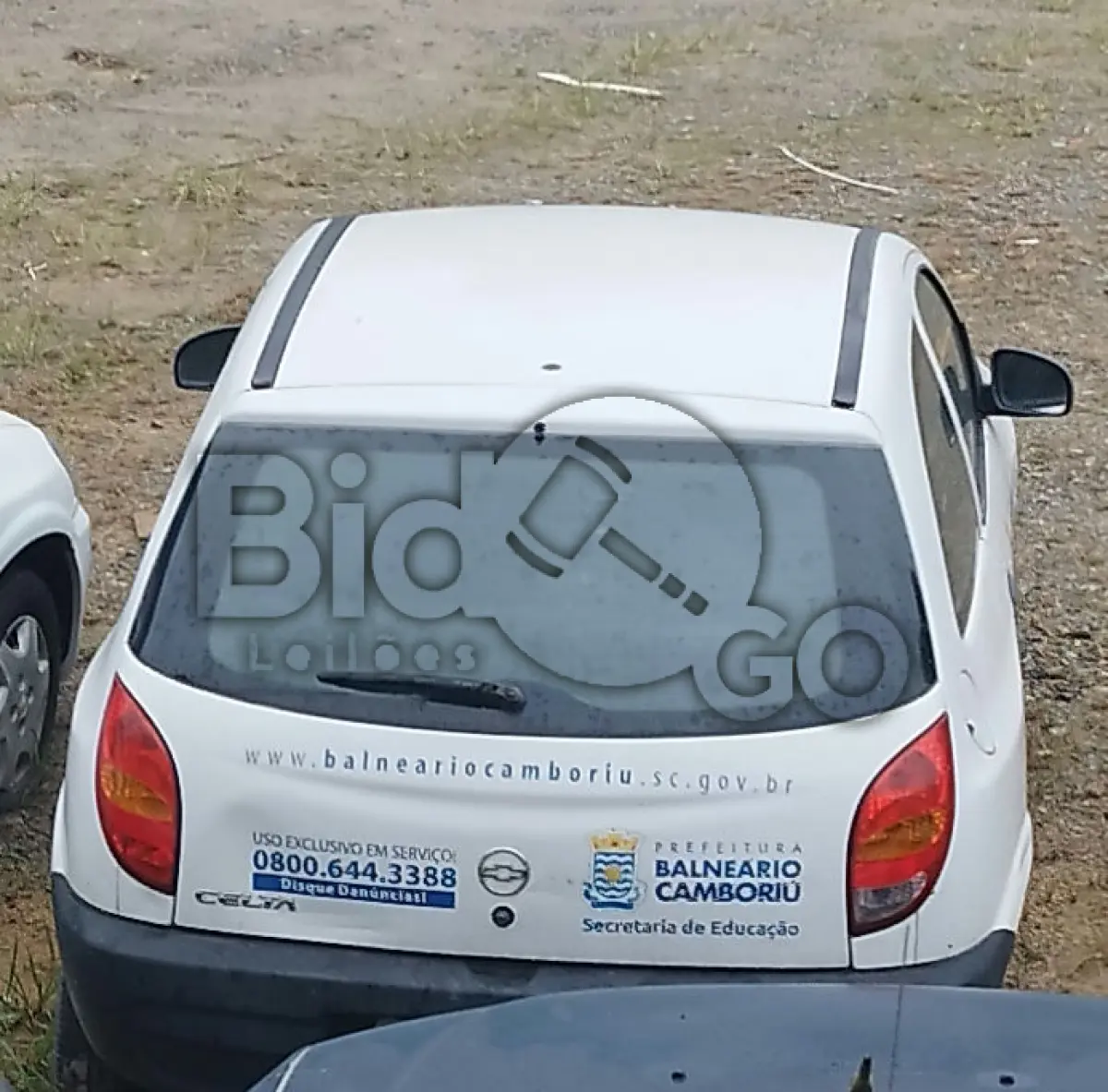 LOTE 008 - AUTOMÓVEL GM/CELTA