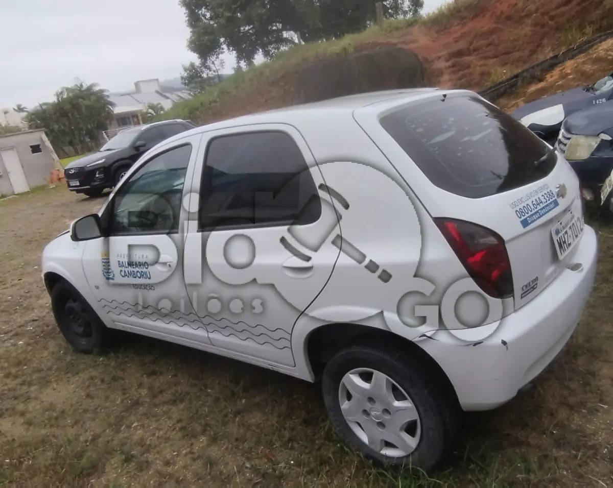 LOTE 009 - AUTOMÓVEL CHEVROLET/CELTA 1.0L LT