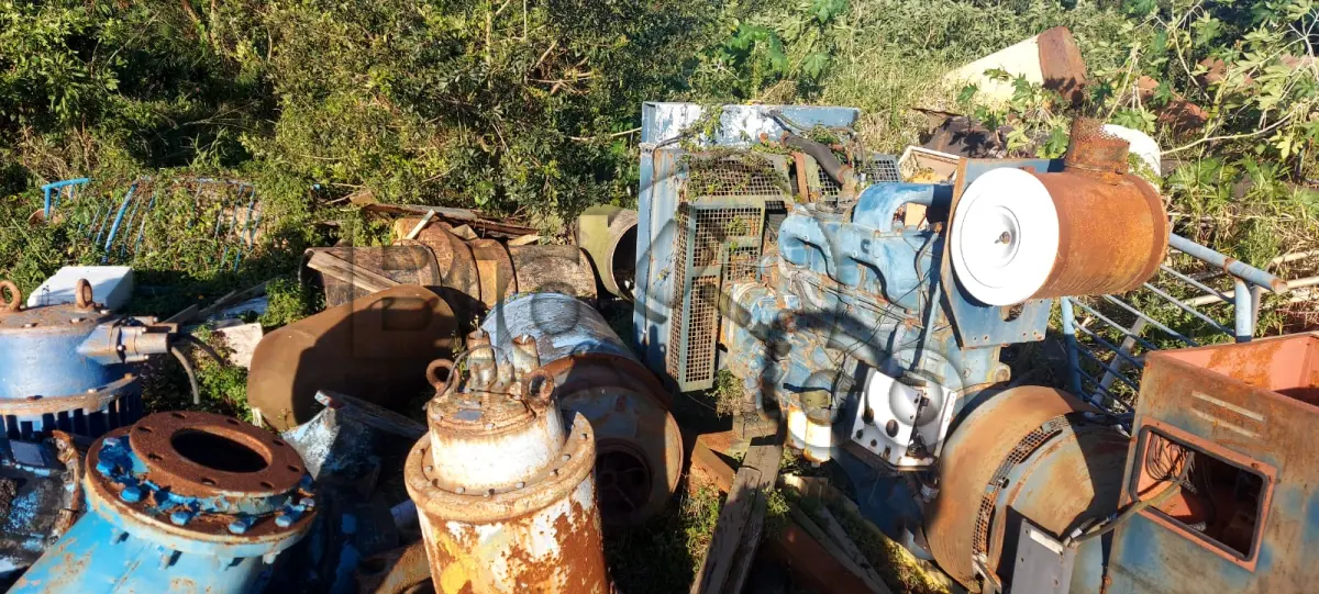 LOTE 011 - Sucatas de tubulações, motobombas, geradores e motores (EMASA)