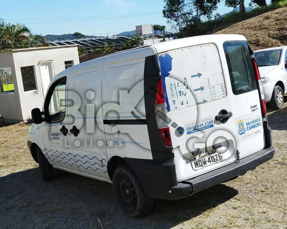 LOTE 012 - CAMINHONETE FIAT/DOBLO CARGO FLEX