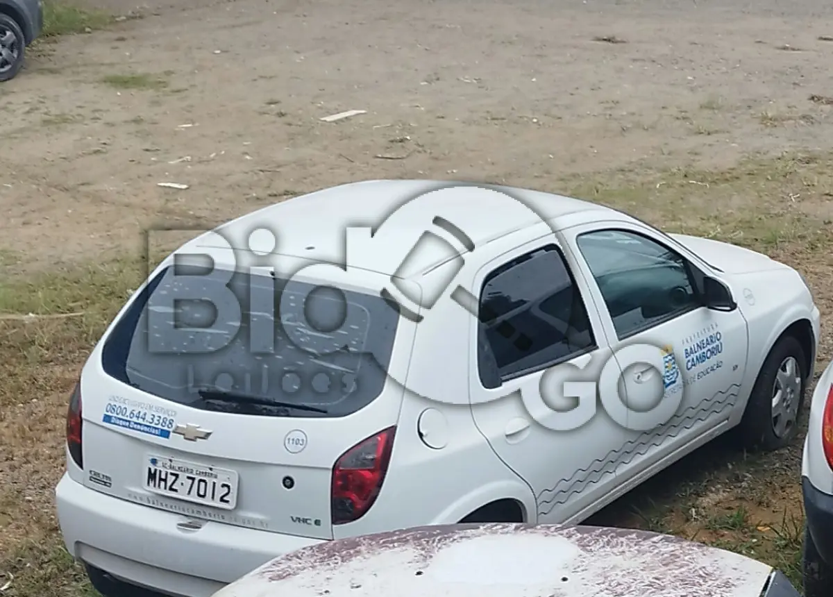 LOTE 009 - AUTOMÓVEL CHEVROLET/CELTA 1.0L LT