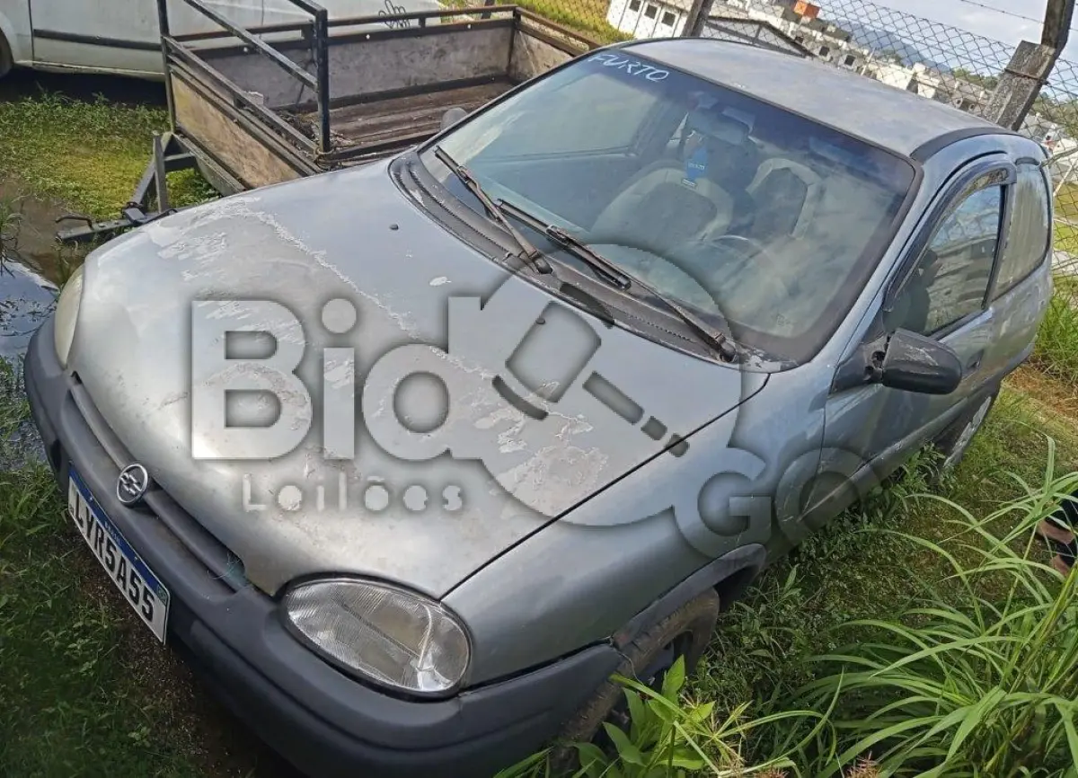 LOTE 009 - CORSA WIND