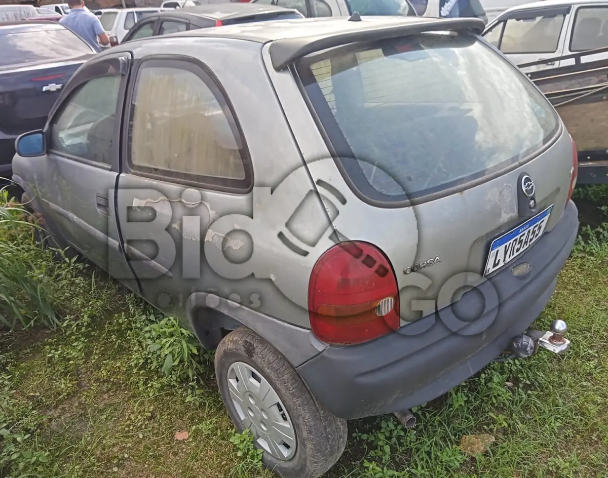 LOTE 009 - CORSA WIND