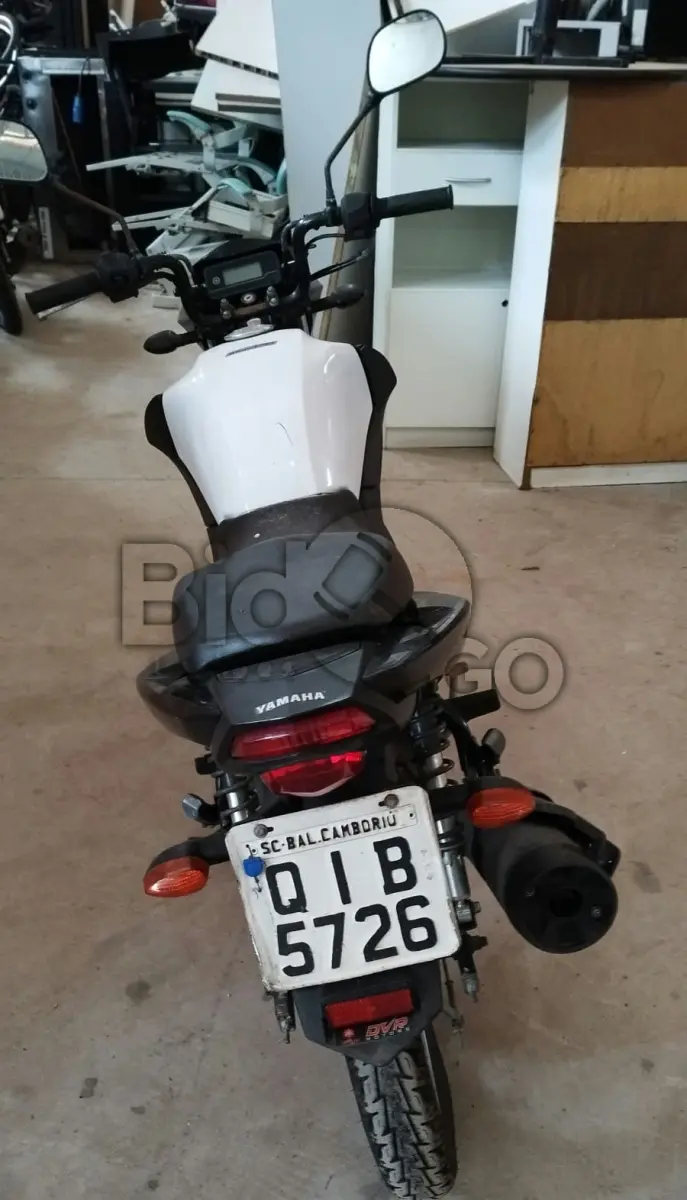 LOTE 028 - MOTOCICLETA YAMAHA/YBR150 FACTOR E