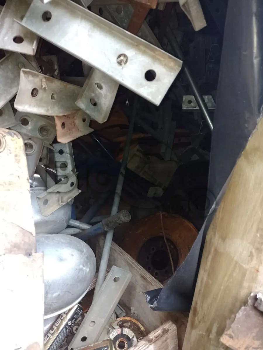 LOTE 002 -  sucata metálica em geral
