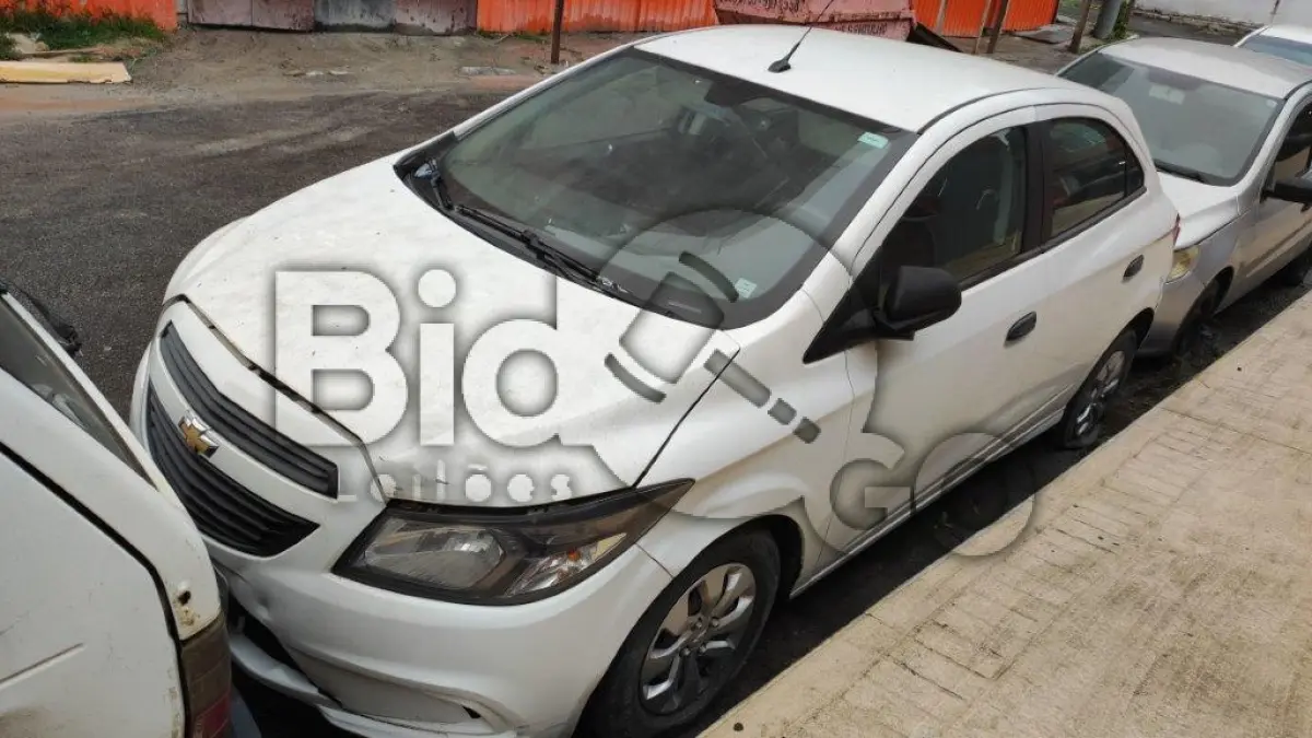 LOTE 005 -  Marca: CHEVROLET / Modelo: ONIX 10MT JOYE