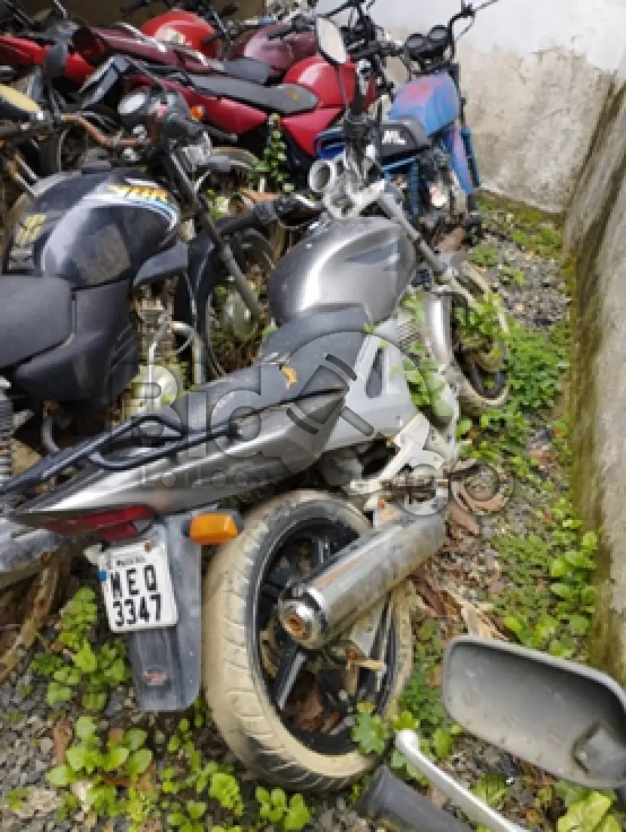 LOTE 007 - Marca: HONDA / Modelo: CBX 250 TWISTER