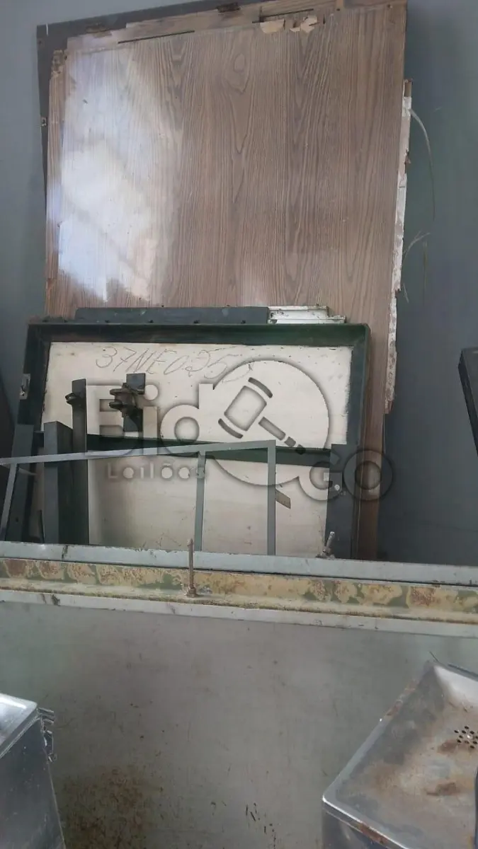 LOTE 008 - Elevador térreo