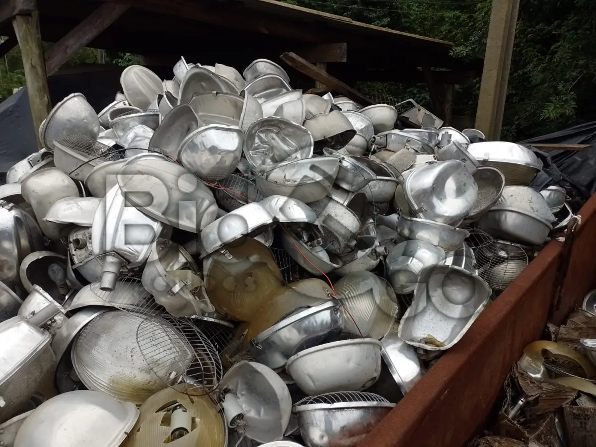 LOTE 002 -  sucata metálica em geral
