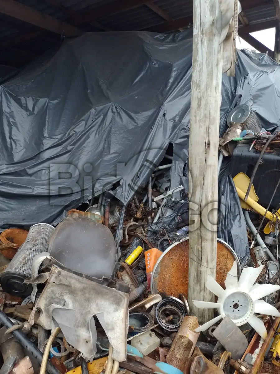 LOTE 002 -  sucata metálica em geral