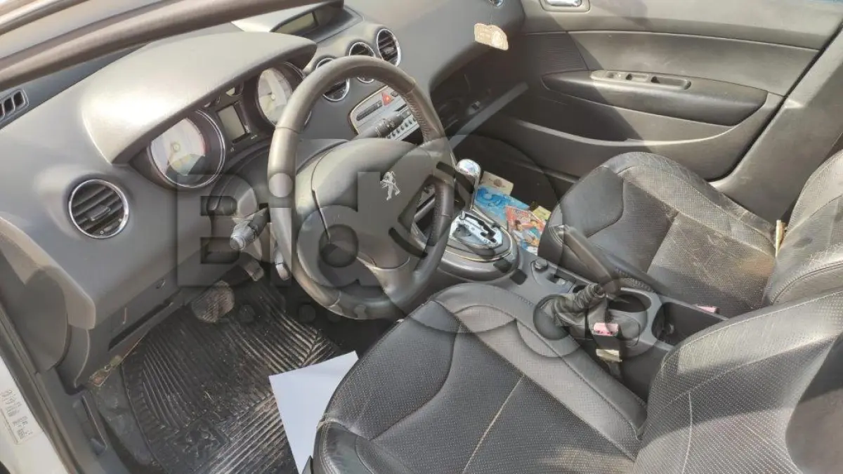 LOTE 002 - PEUGEOT 308 ALLURE
