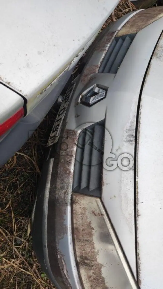 LOTE 015 - Marca: RENAULT / Modelo: MEGANESD EXP 20A