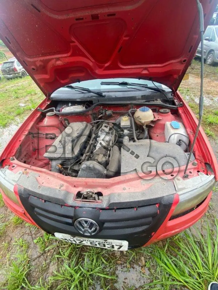 LOTE 015 - Espécie: PASSAGEIRO / Marca: VW / Modelo: GOL 1.0 GIV / Placa: MHZ5937   /   UF: SC / Município: Balneário Piçarras / Ano fabricação: 2010 / Ano modelo: 2010 / Cor: VERMELHA / Chassi: 9BWAA05W6BP035866 / Motor: CCP219247 / RENAVAM: 00230912532