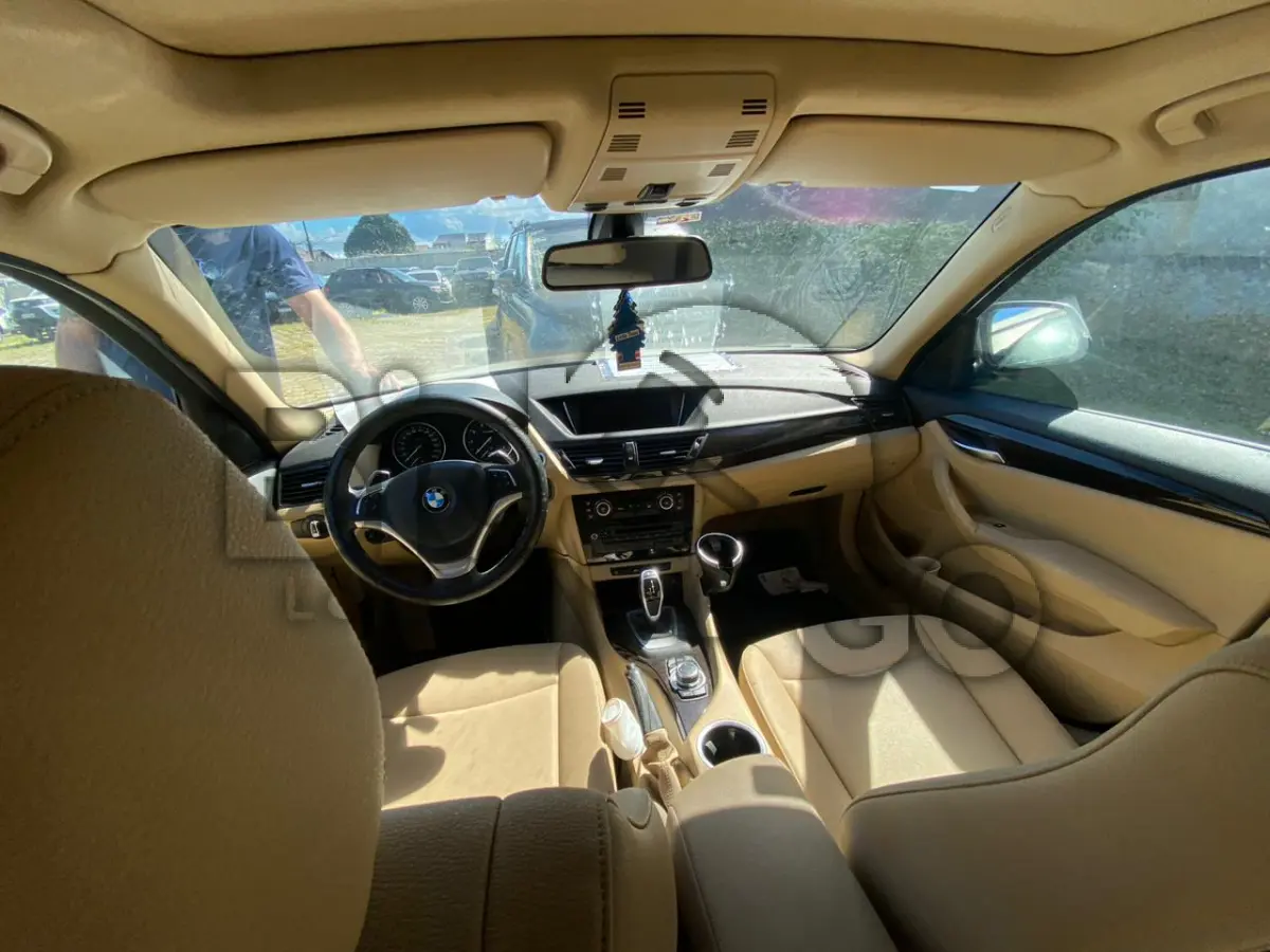 LOTE 001 - BMW X1 SDRIVE20I VL91  / Ano fabricação: 2014 / Ano modelo: 2014 / Cor: BRANCA