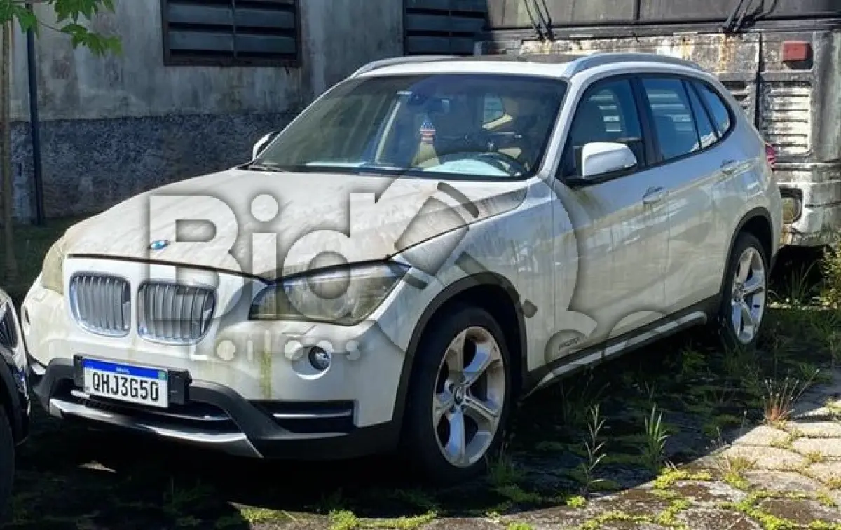 LOTE 001 - BMW X1 SDRIVE20I VL91  / Ano fabricação: 2014 / Ano modelo: 2014 / Cor: BRANCA