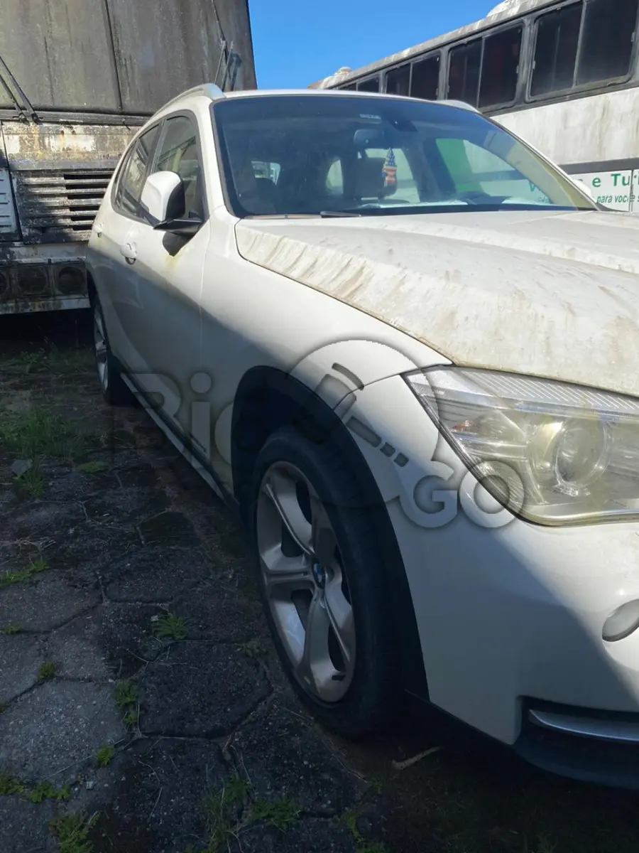 LOTE 001 - BMW X1 SDRIVE20I VL91  / Ano fabricação: 2014 / Ano modelo: 2014 / Cor: BRANCA