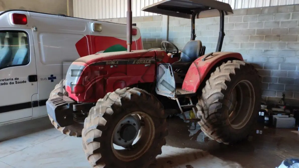LOTE 012 - Trator Agrícola, Marca: Agrale, Modelo: 5085.4