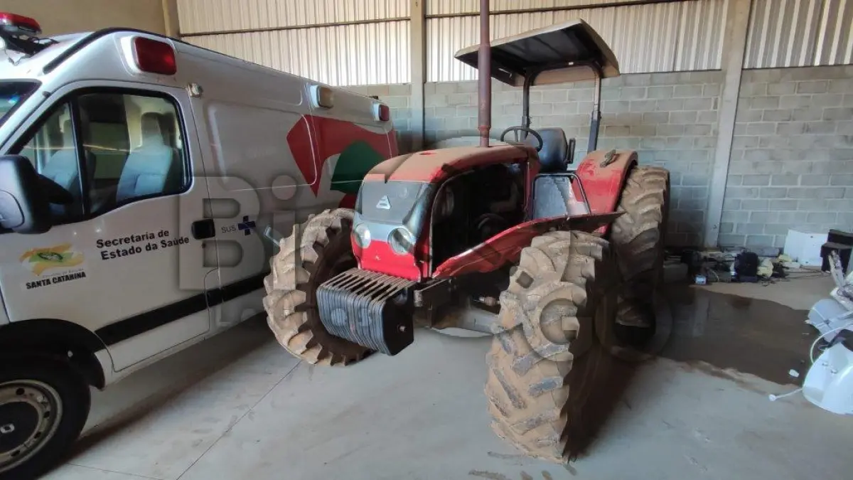 LOTE 012 - Trator Agrícola, Marca: Agrale, Modelo: 5085.4
