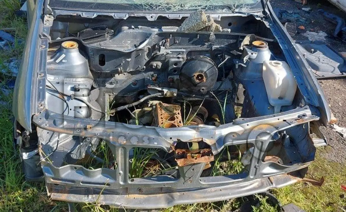 LOTE 028 - SUCATA AUTOMOTIVA