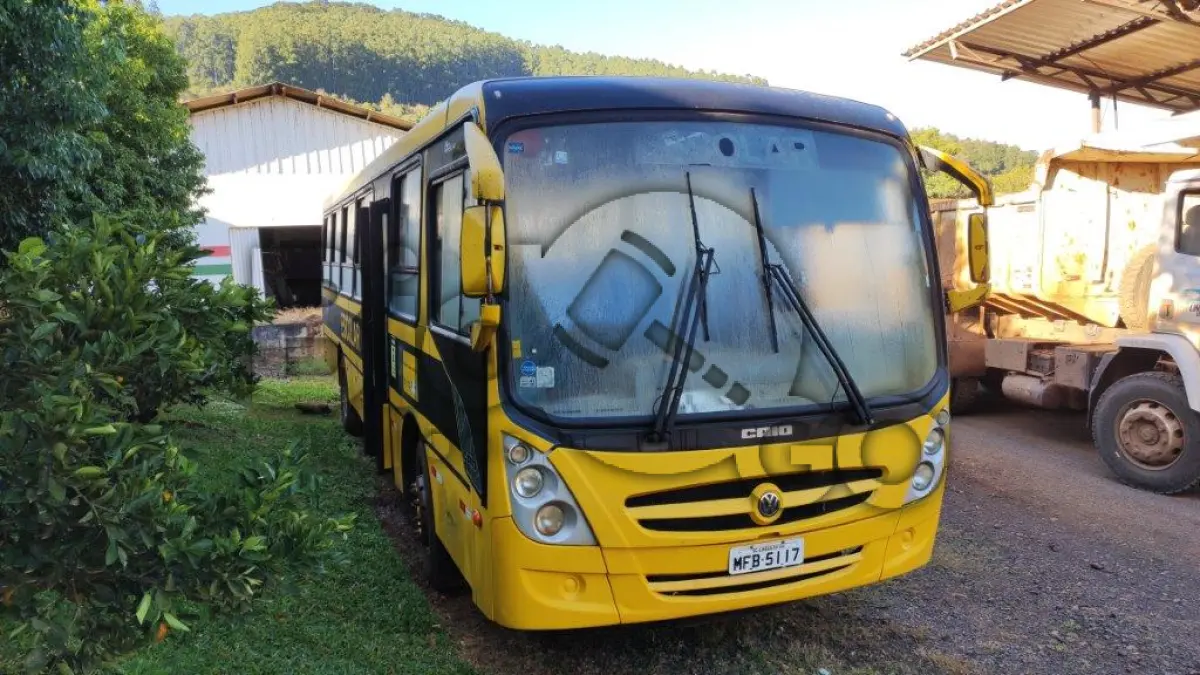 LOTE 019 - ÔNIBUS ESCOLAR VW 15.190/INDUSCAR FOZ VWOD, Fabricação/Modelo: 2008/2009