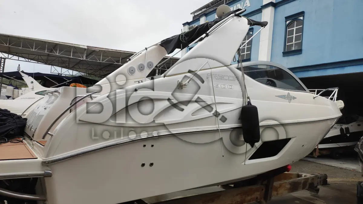 LOTE 002 - Lancha Freccia 300, Nome: Milk, Construtor: Freccia Boats, Ano: 2018, 