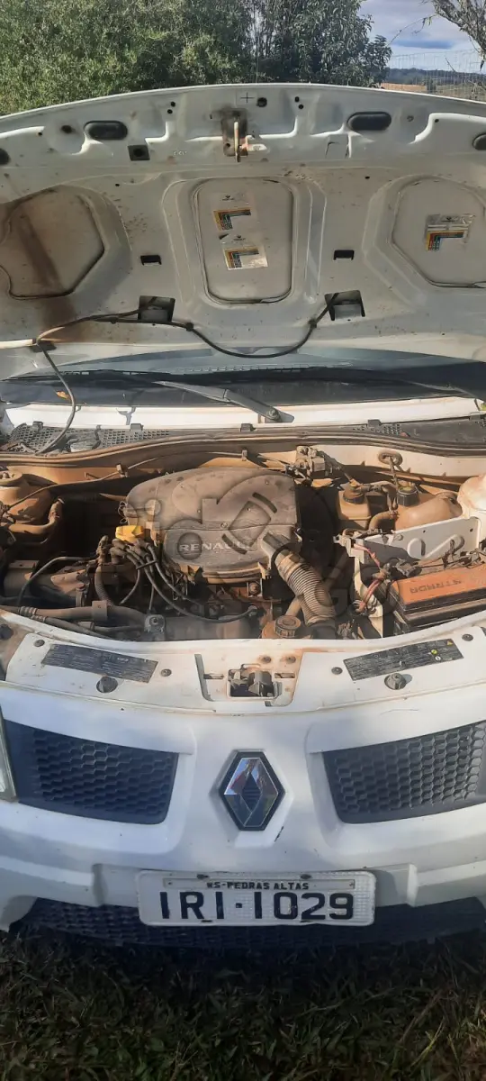 LOTE 008 - Veículo marca/modelo: RENAULT/SANDERO EXP 16 Ano: 2010/2011
