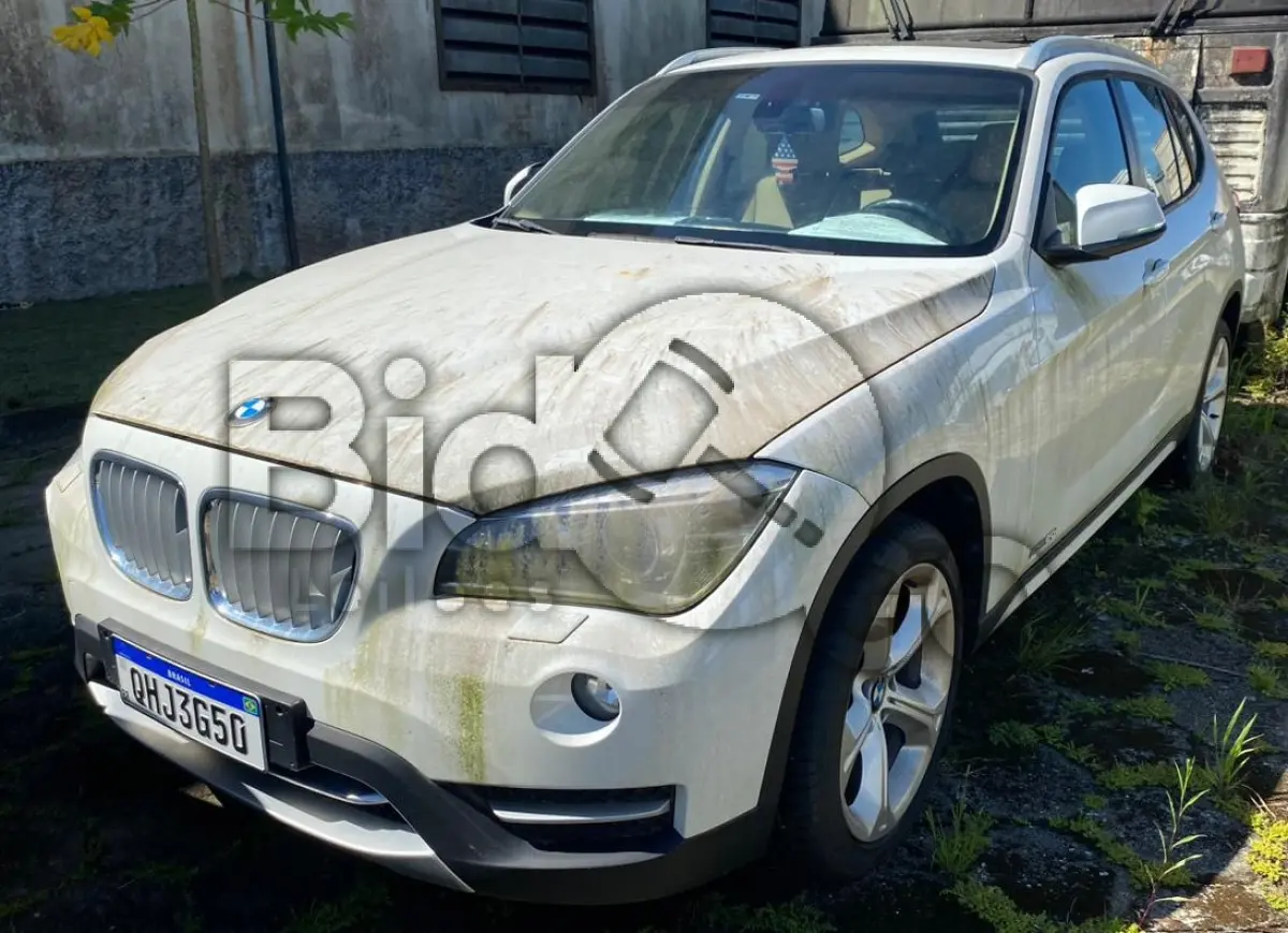 LOTE 001 - BMW X1 SDRIVE20I VL91  / Ano fabricação: 2014 / Ano modelo: 2014 / Cor: BRANCA