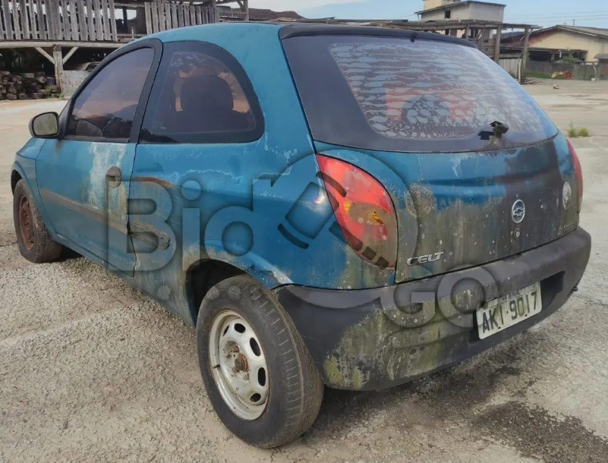 LOTE 023 - Espécie: PASSAGEIRO / Marca: GM / Modelo: CELTA / Placa: AKI9017   / UF: PR /Município: Ibiporã / Ano fabricação: 2002 / Ano modelo: 2002 / Cor: VERDE / Chassi: 9BGRD08Z02G147056 / Motor: DJ0105788 / RENAVAM: 00786038985