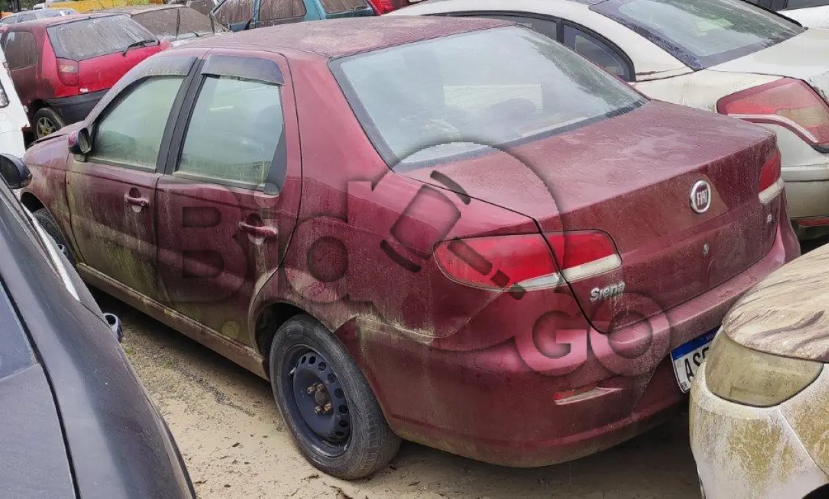 LOTE 007 - Espécie: PASSAGEIRO / Marca: I / Modelo: FIAT SIENA EL FLEX / Placa: ASF9C84   /   UF:   PR   / Município: Rio Azul / Ano fabricação: 2009 / Ano modelo: 2010 / Cor: VERMELHA / Chassi: 8AP17202LA2099087  / Motor: 310A10119285327 / RENAVAM: 00194760685