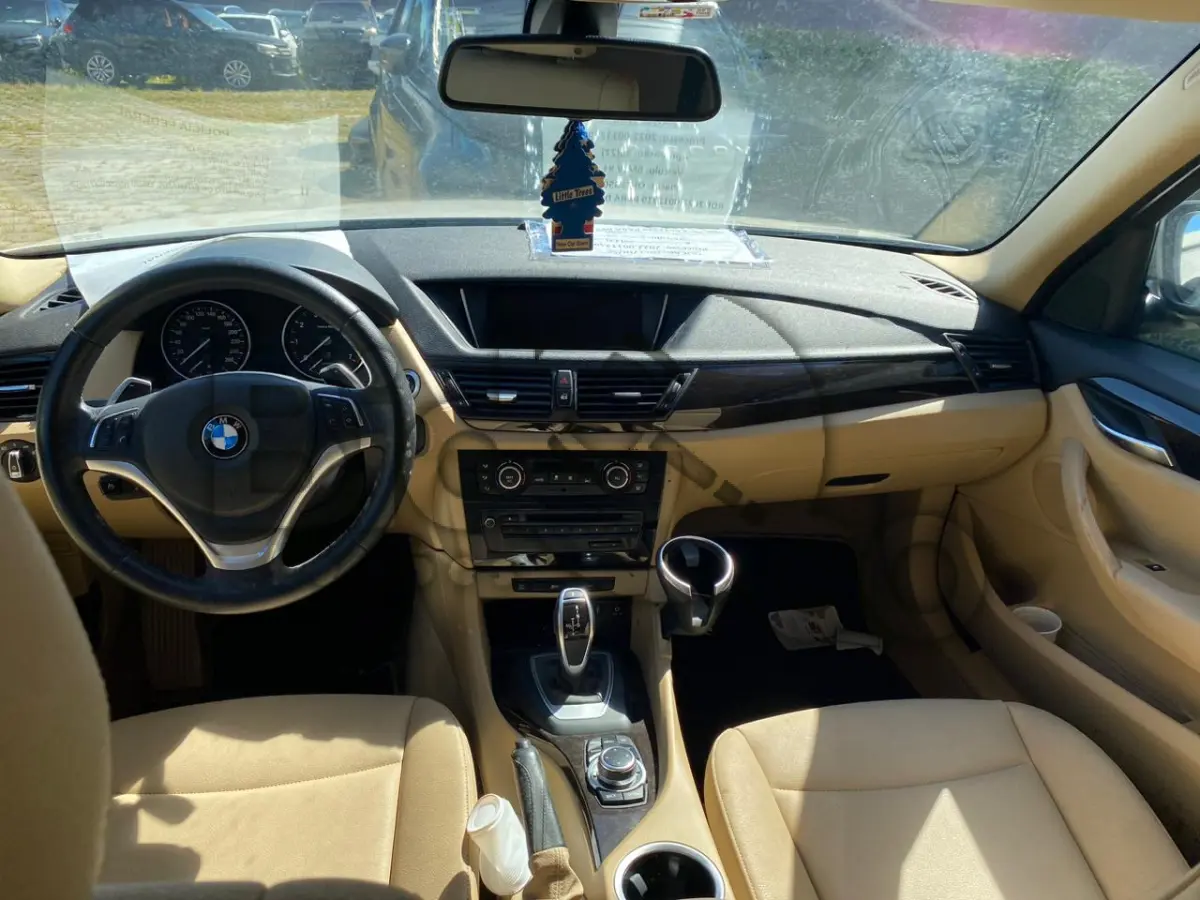 LOTE 001 - BMW X1 SDRIVE20I VL91  / Ano fabricação: 2014 / Ano modelo: 2014 / Cor: BRANCA