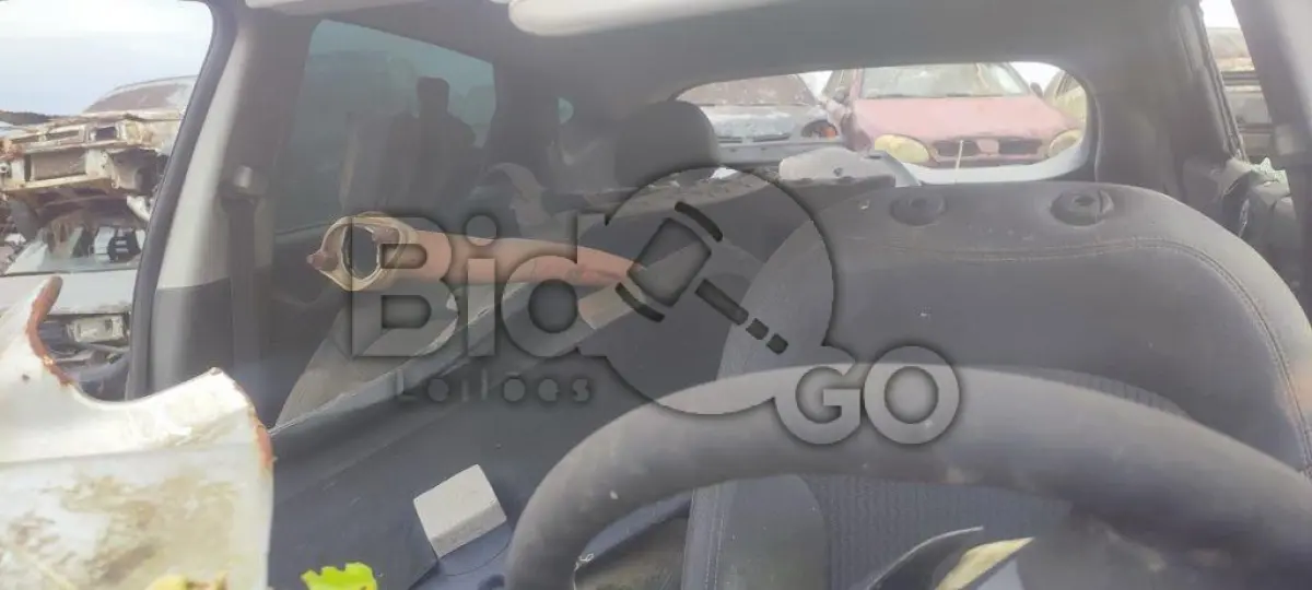 LOTE 023 - SUCATA AUTOMOTIVA