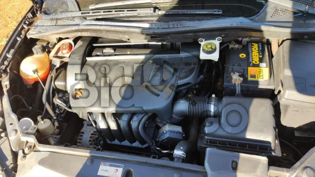 LOTE 009 - AUTOMOVEL I/CITROEN C4 20GLXA5P F, Fabricação/Modelo: 2010/2010