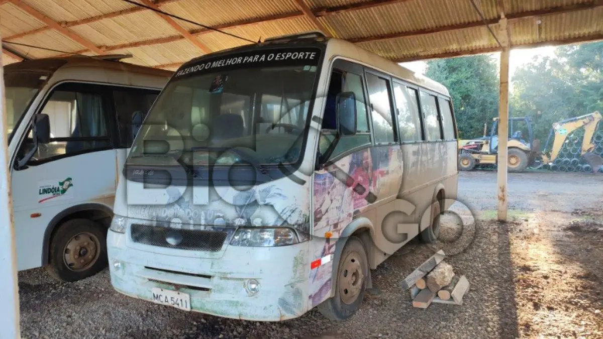 LOTE 015 - ÔNIBUS MARCOPOLLO VOLARE LOTACAO, Fabricação/Modelo: 2002/2002