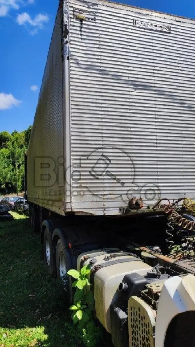 LOTE 022 - RANDON SR FD CG