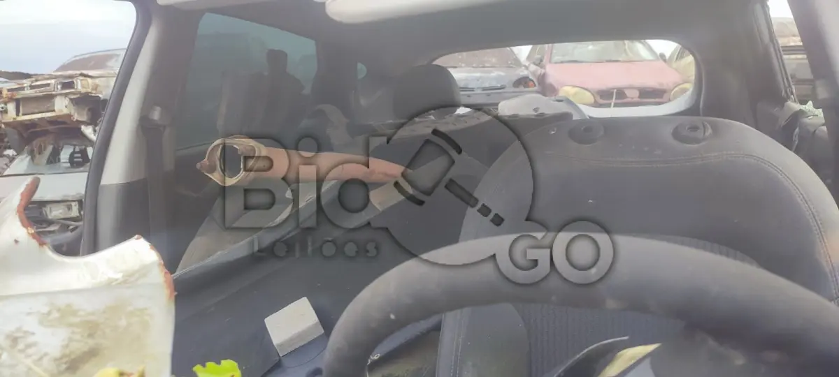 LOTE 023 - SUCATA AUTOMOTIVA