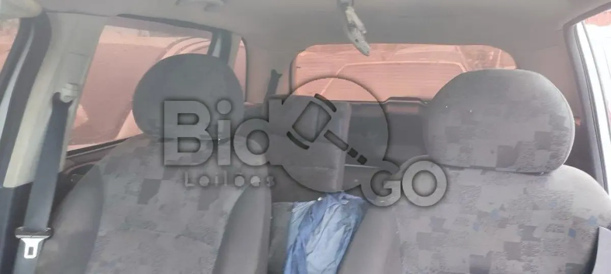 LOTE 024 - SUCATA AUTOMOTIVA